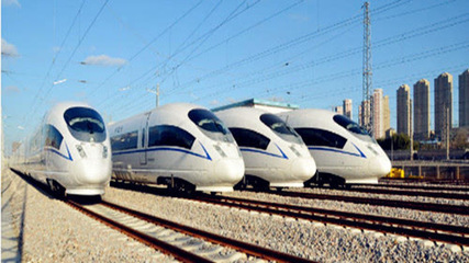 中秋国庆双节至，铁路客运迎高峰 预计发送旅客1.2亿人次